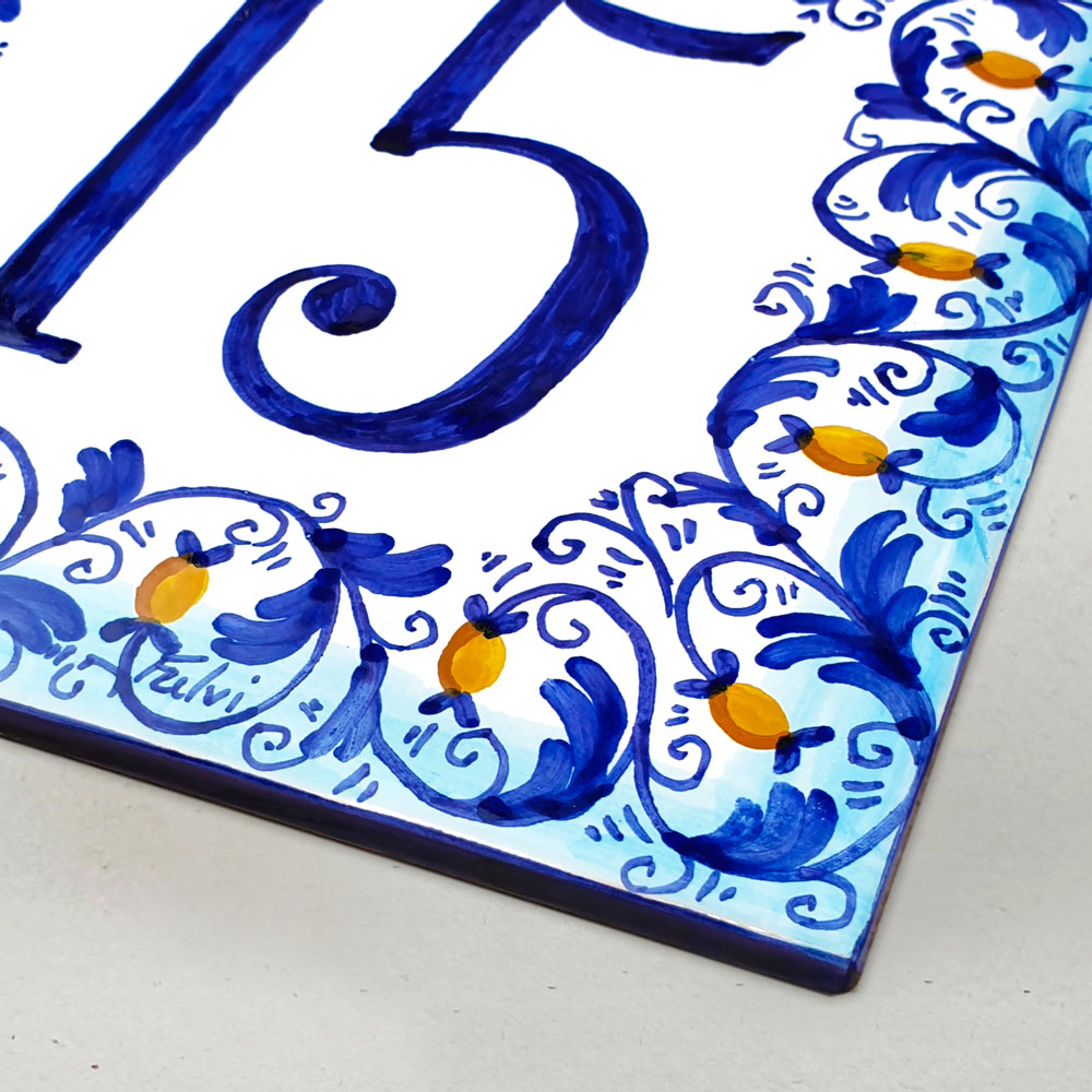 Mattonella-decoro-blu-angolo